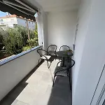 Laura Διαμέρισμα *